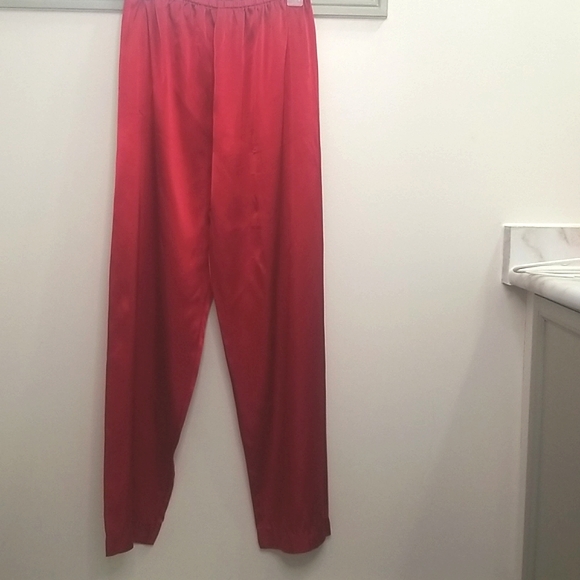 La Senza Red Satin Pajama set - Picture 3 of 8